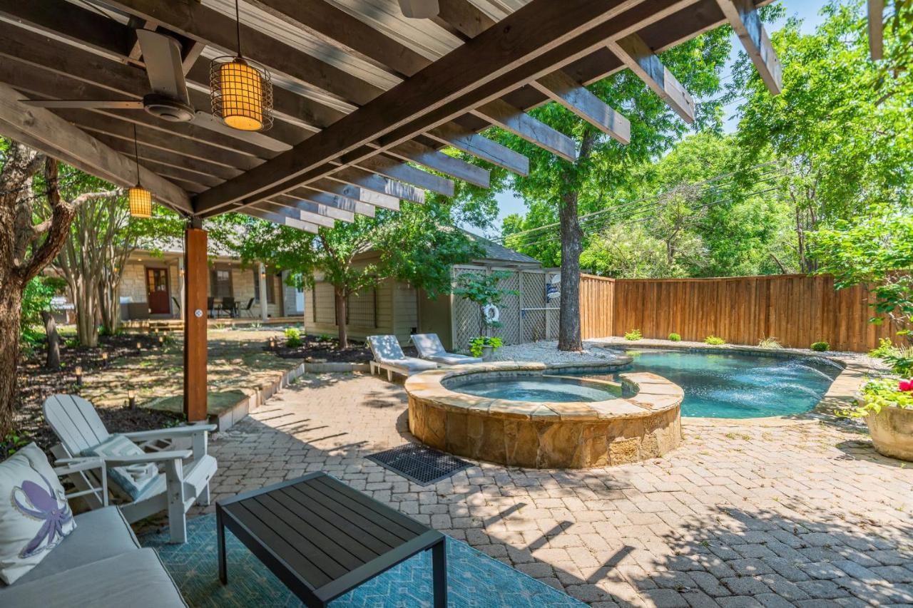 Sunset House - Luxury Pool And Hot Tub Retreat Villa Dallas Exteriör bild